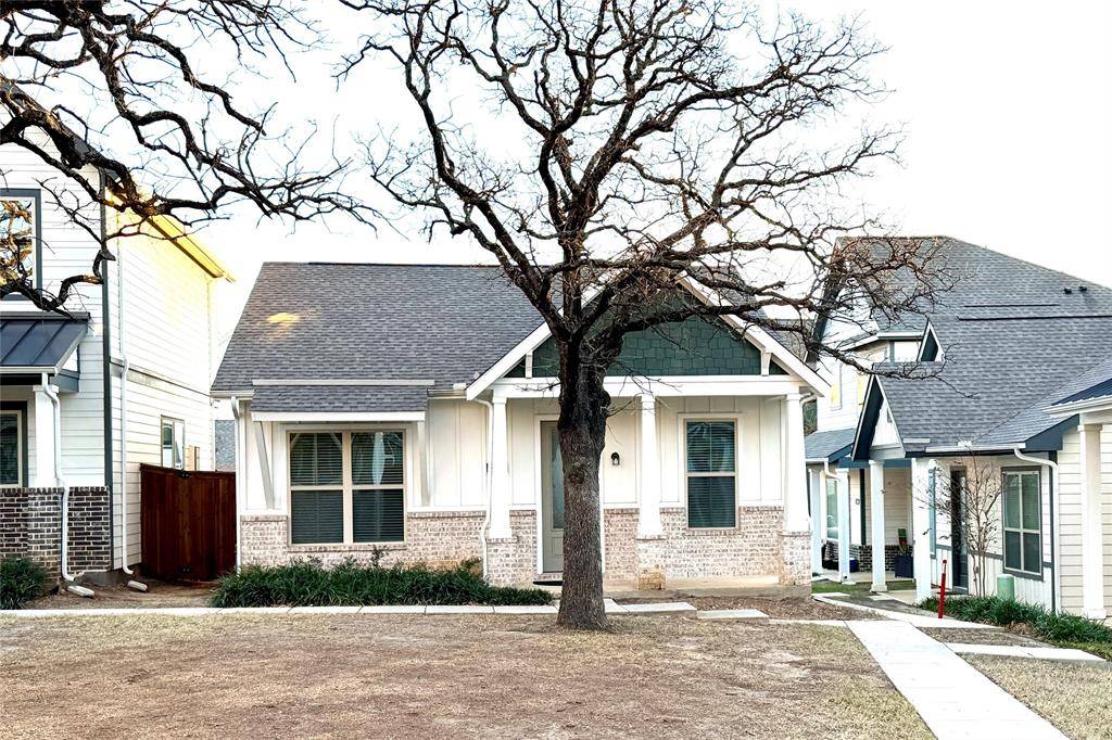 2501 Ascension Boulevard #303, Arlington, TX 76006