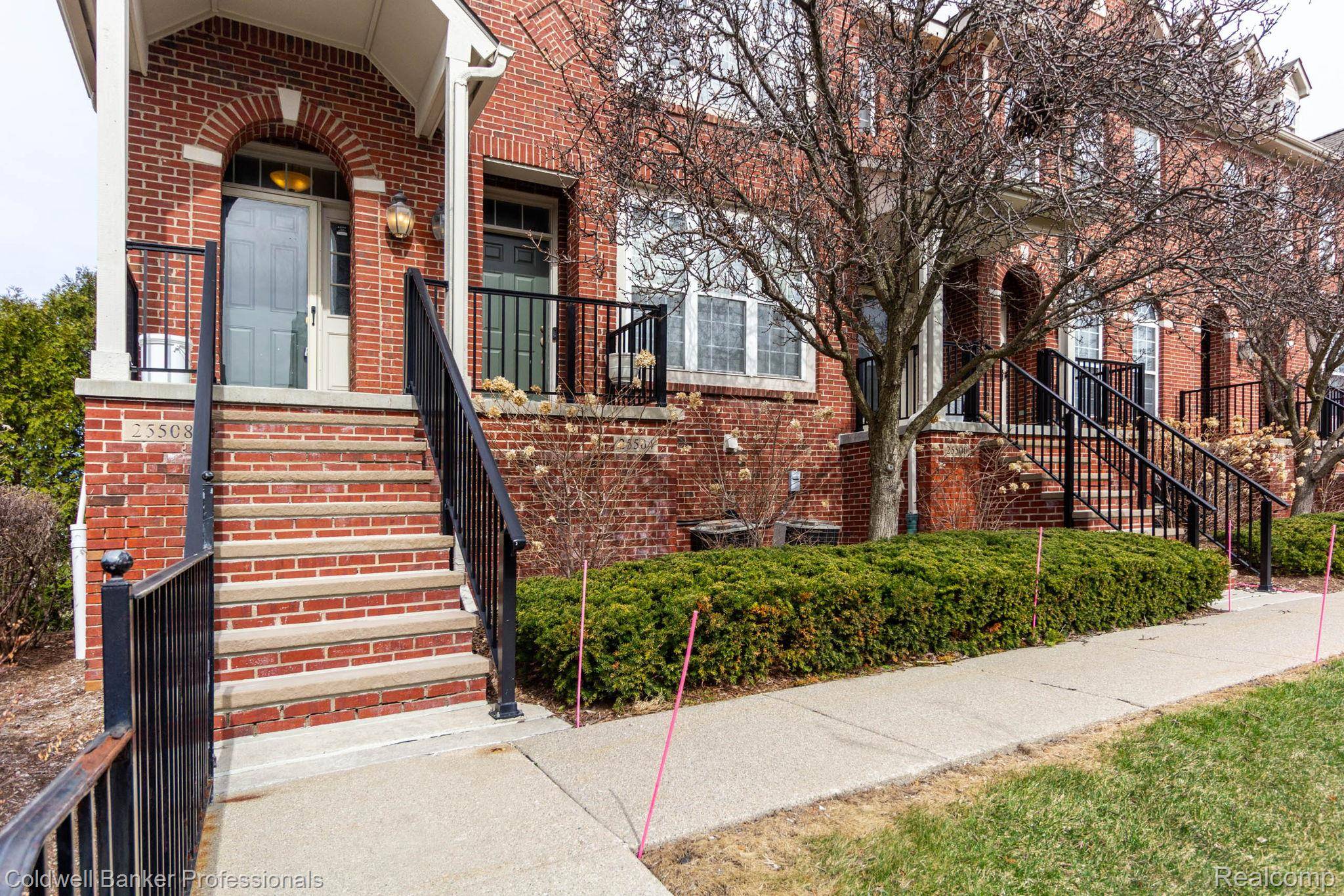 25508 Saint James, Southfield, MI 48075