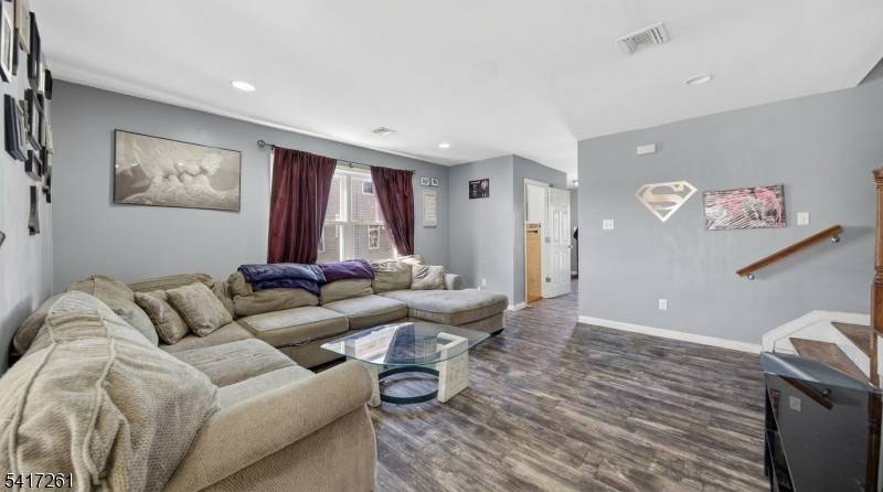 532 Hartford St, Perth Amboy City, NJ 08861