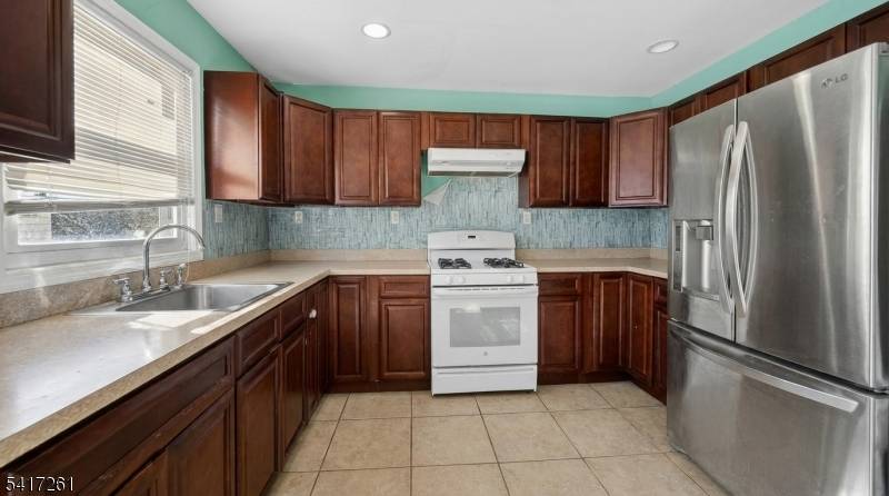 532 Hartford St, Perth Amboy City, NJ 08861