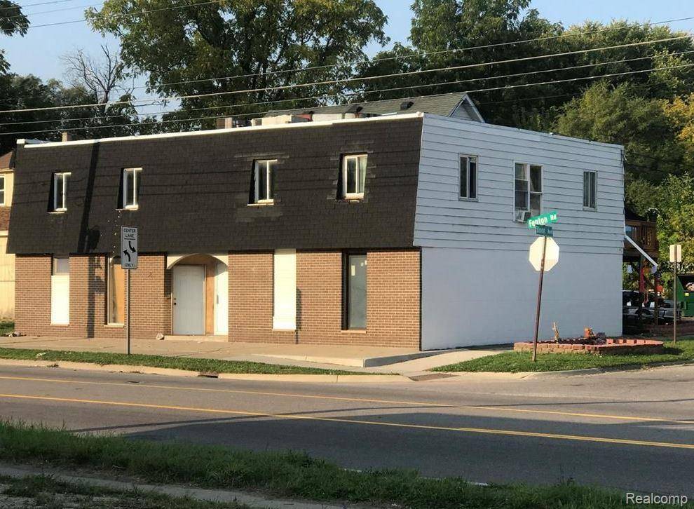 2802 Fenton RD, Flint, MI 48507