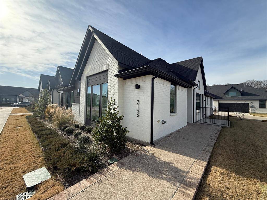 3155 Winter Rose Way #RR # 8, Arlington, TX 76005
