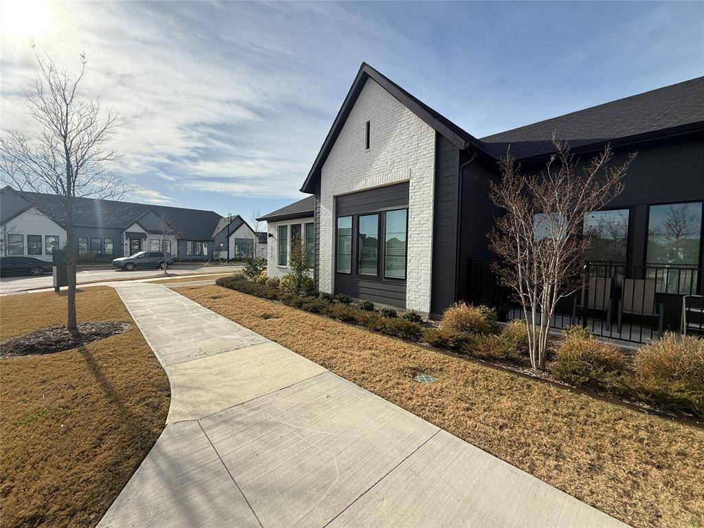 3151 Winter Rose Way #RR # 06, Arlington, TX 76005