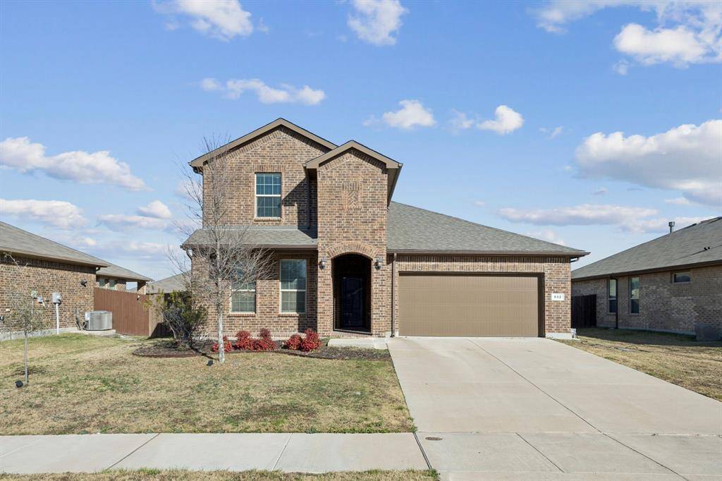 532 Redding Drive, Saginaw, TX 76131