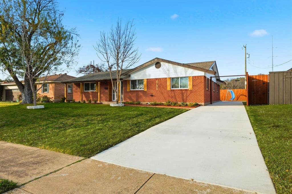 1917 Provincetown Lane, Richardson, TX 75080