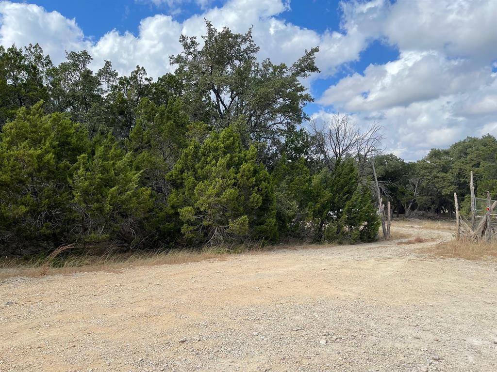 829 Tejas Trail, Bandera, TX 78003