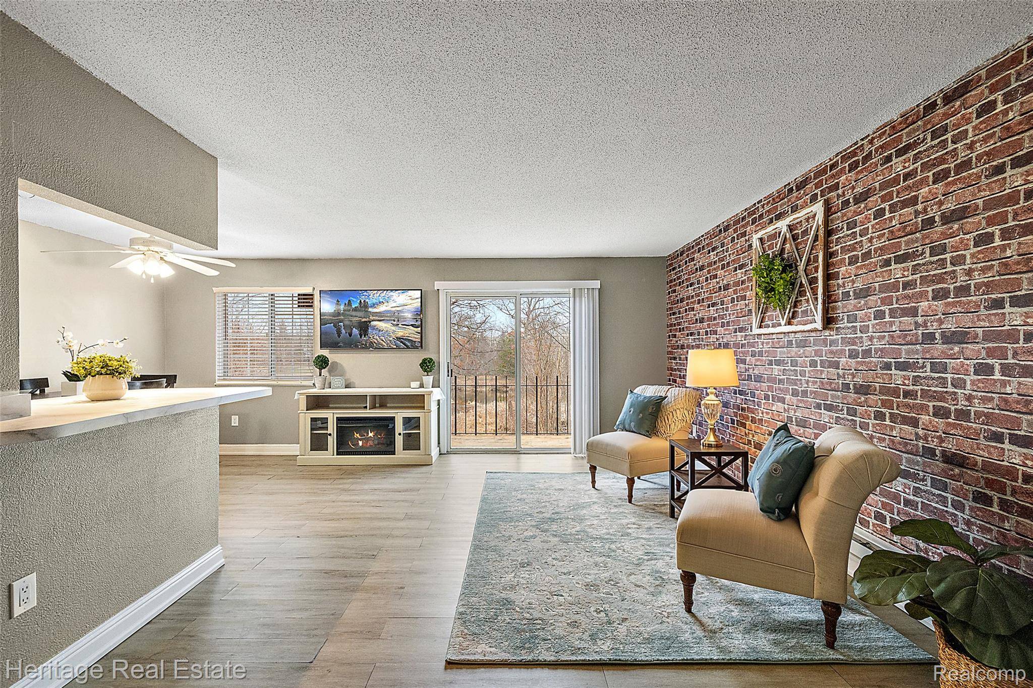 5299 Highland RD #202, Waterford Charter Township, MI 48327