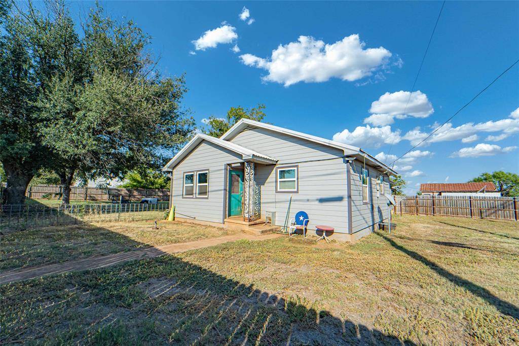 844 N US Highway 183, Breckenridge, TX 76424