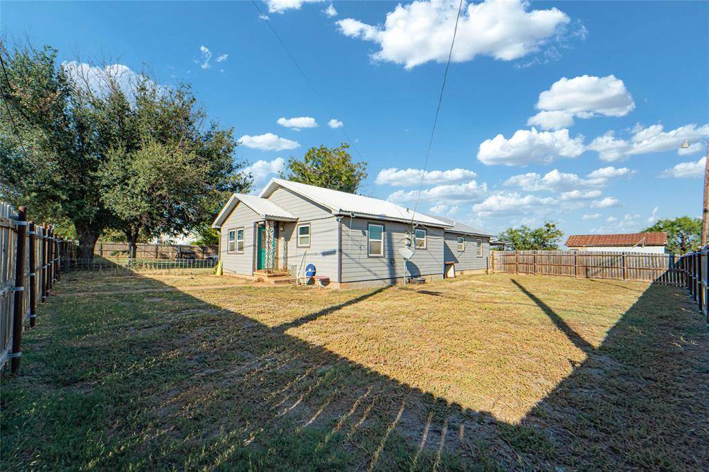 844 N US Highway 183, Breckenridge, TX 76424