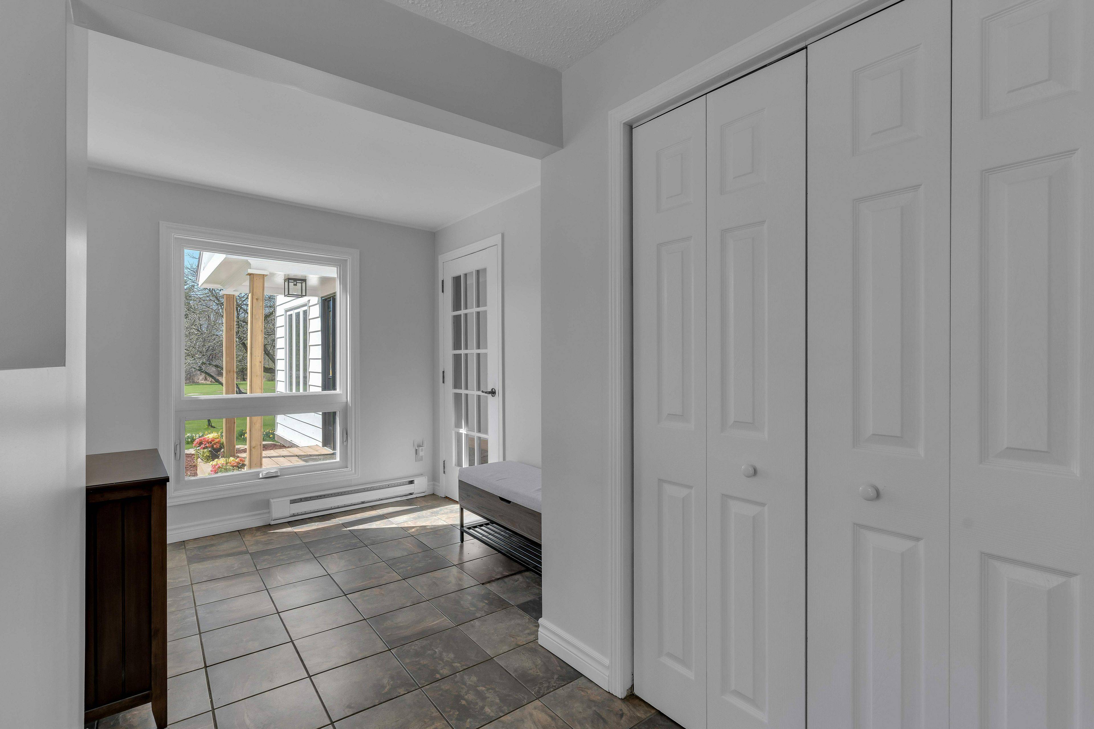 5002 Highway 2 N/A, Front Of Leeds & Seeleys Bay, ON K7G 2V6