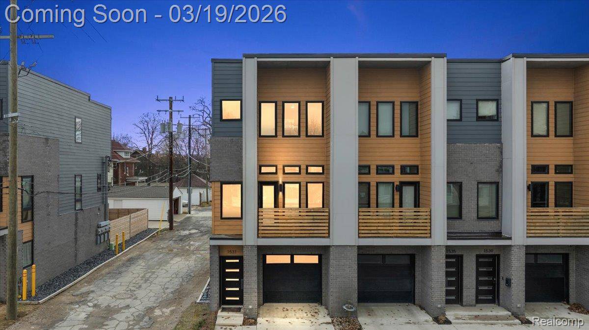 1531 Pallister ST, Detroit, MI 48206