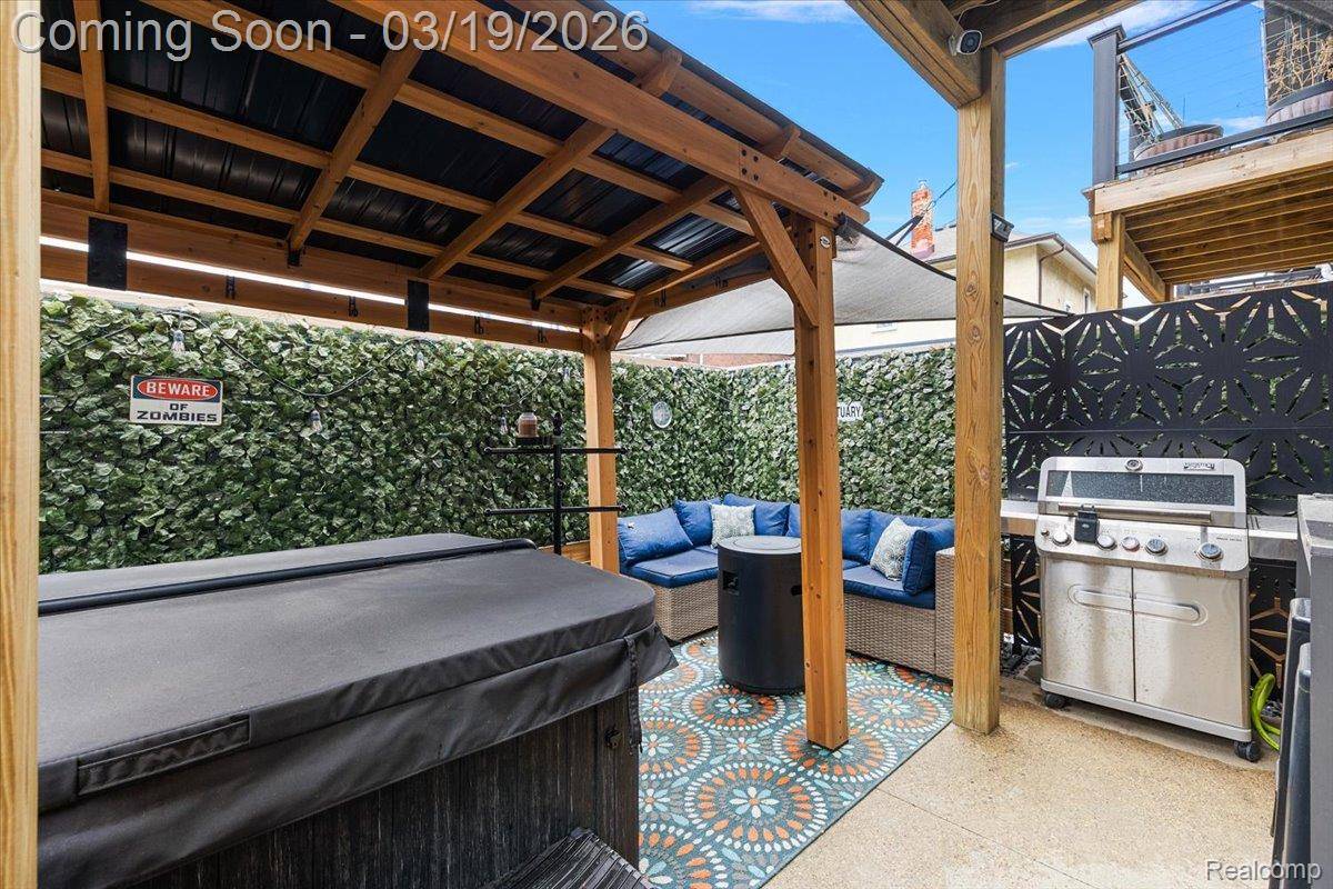 1531 Pallister ST, Detroit, MI 48206