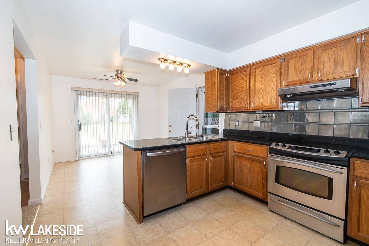 45297 Universal CT, Shelby Twp, MI 48317