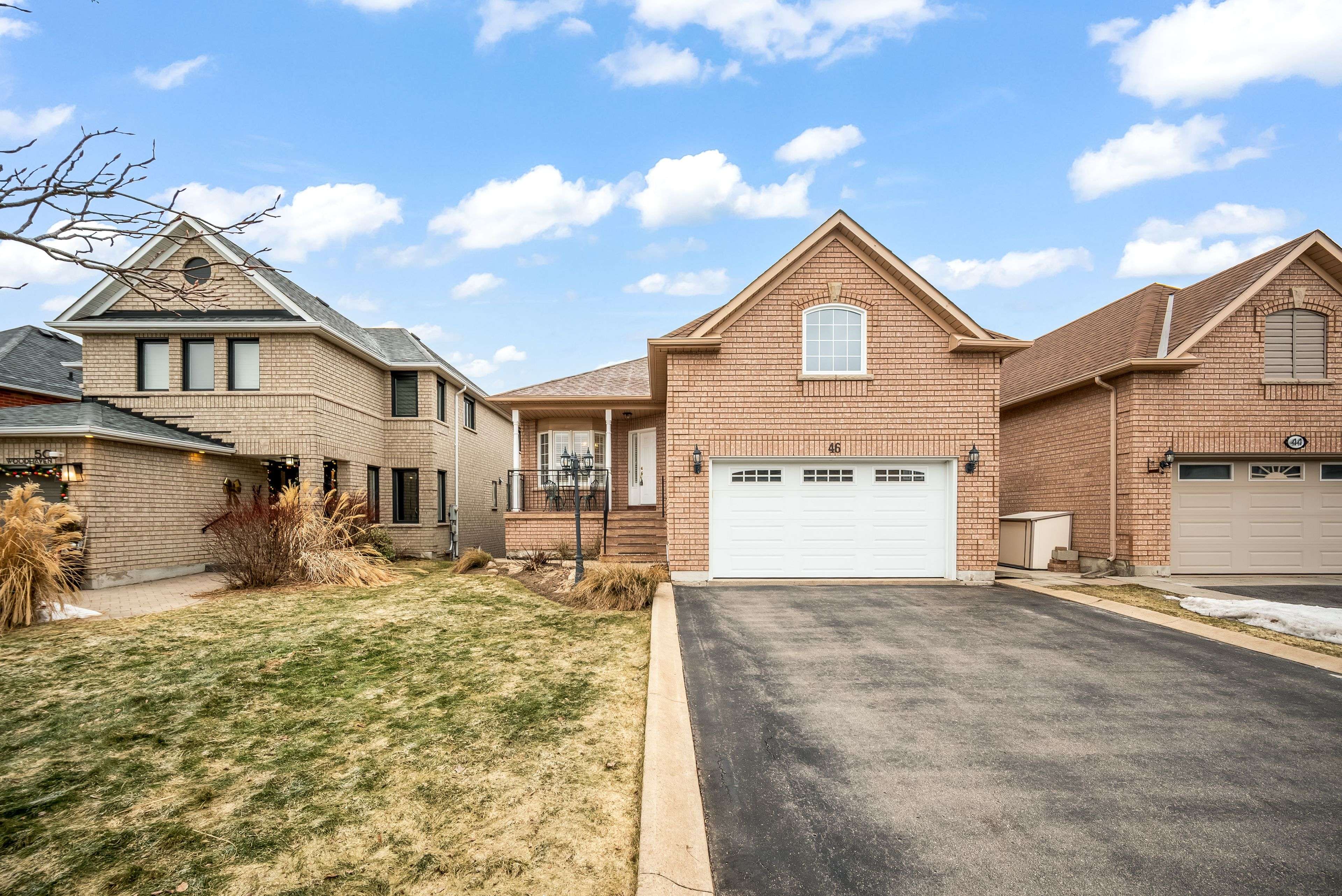 46 Woodhaven CRES, Richmond Hill, ON L4E 3T2