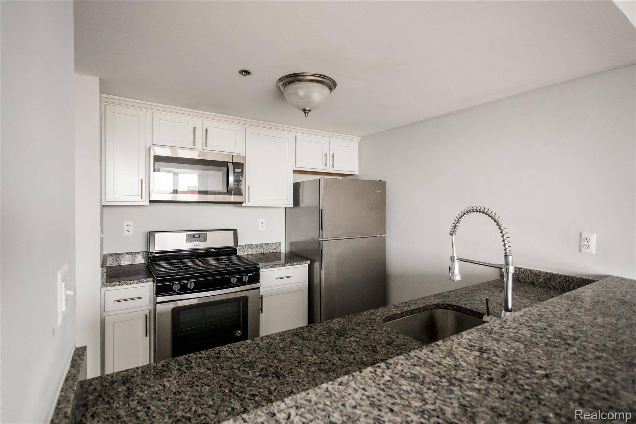 250 E Harbortown DR #508, Detroit, MI 48207