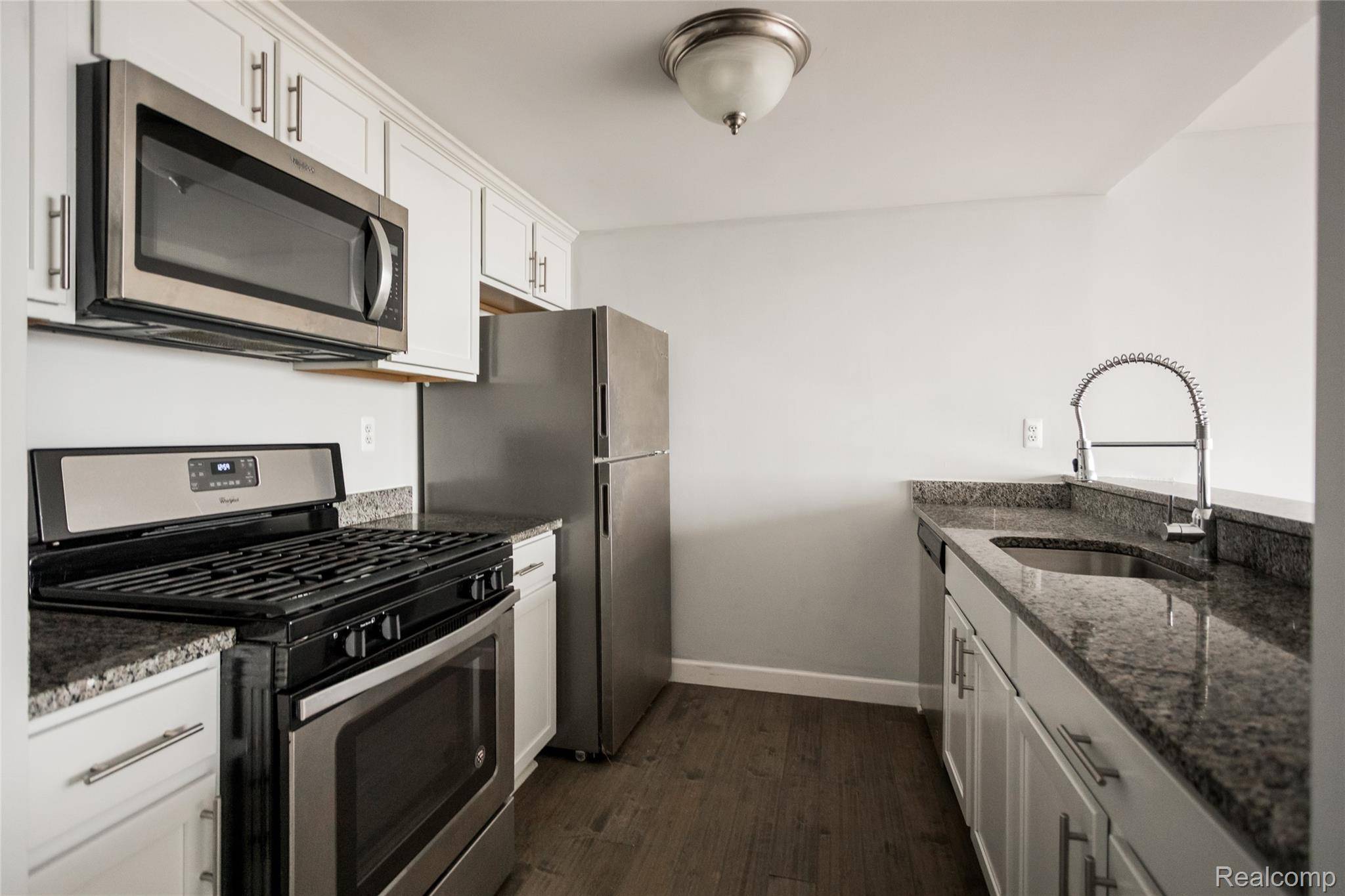 250 E Harbortown DR #508, Detroit, MI 48207