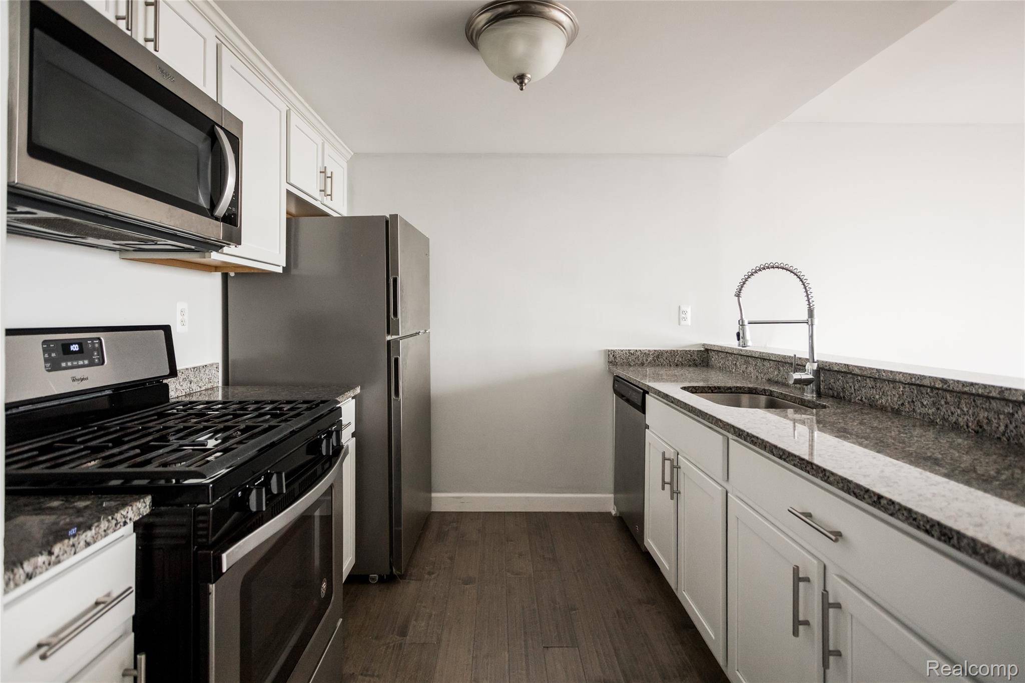 250 E Harbortown DR #508, Detroit, MI 48207