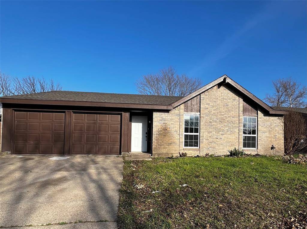 2505 Clearwood Drive, Arlington, TX 76014