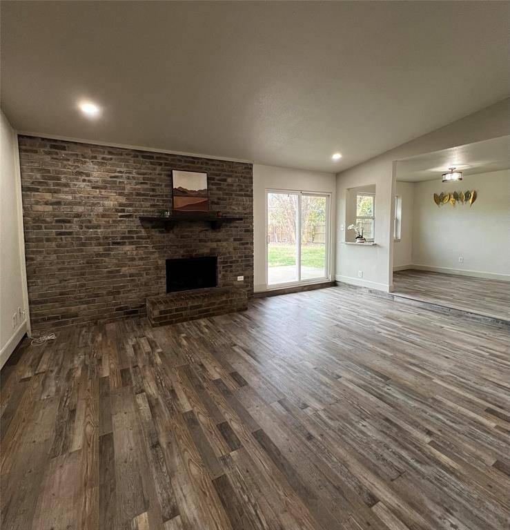 2505 Clearwood Drive, Arlington, TX 76014