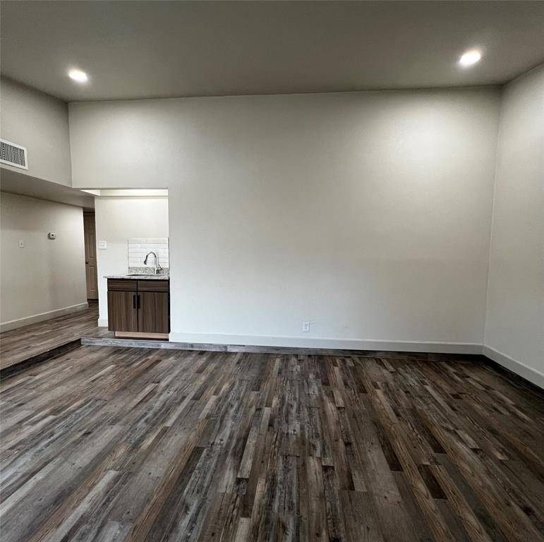 2505 Clearwood Drive, Arlington, TX 76014