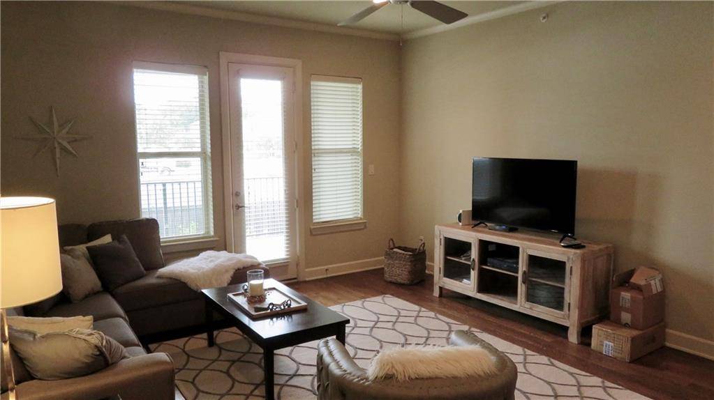 2800 Sandage Avenue #203, Fort Worth, TX 76109