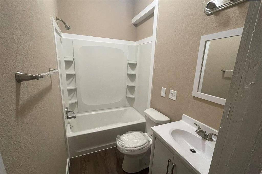 215 Maple Street, Denton, TX 76201