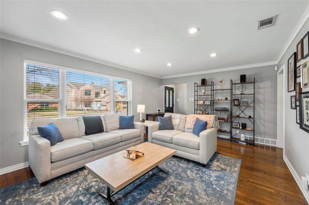 6202 Sudbury Drive, Dallas, TX 75214