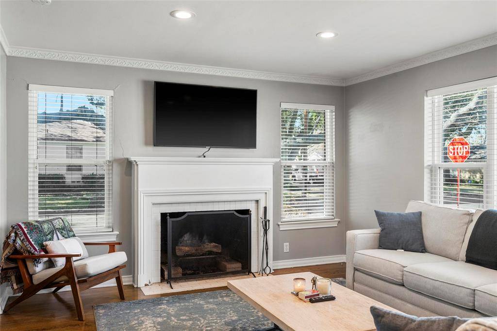 6202 Sudbury Drive, Dallas, TX 75214