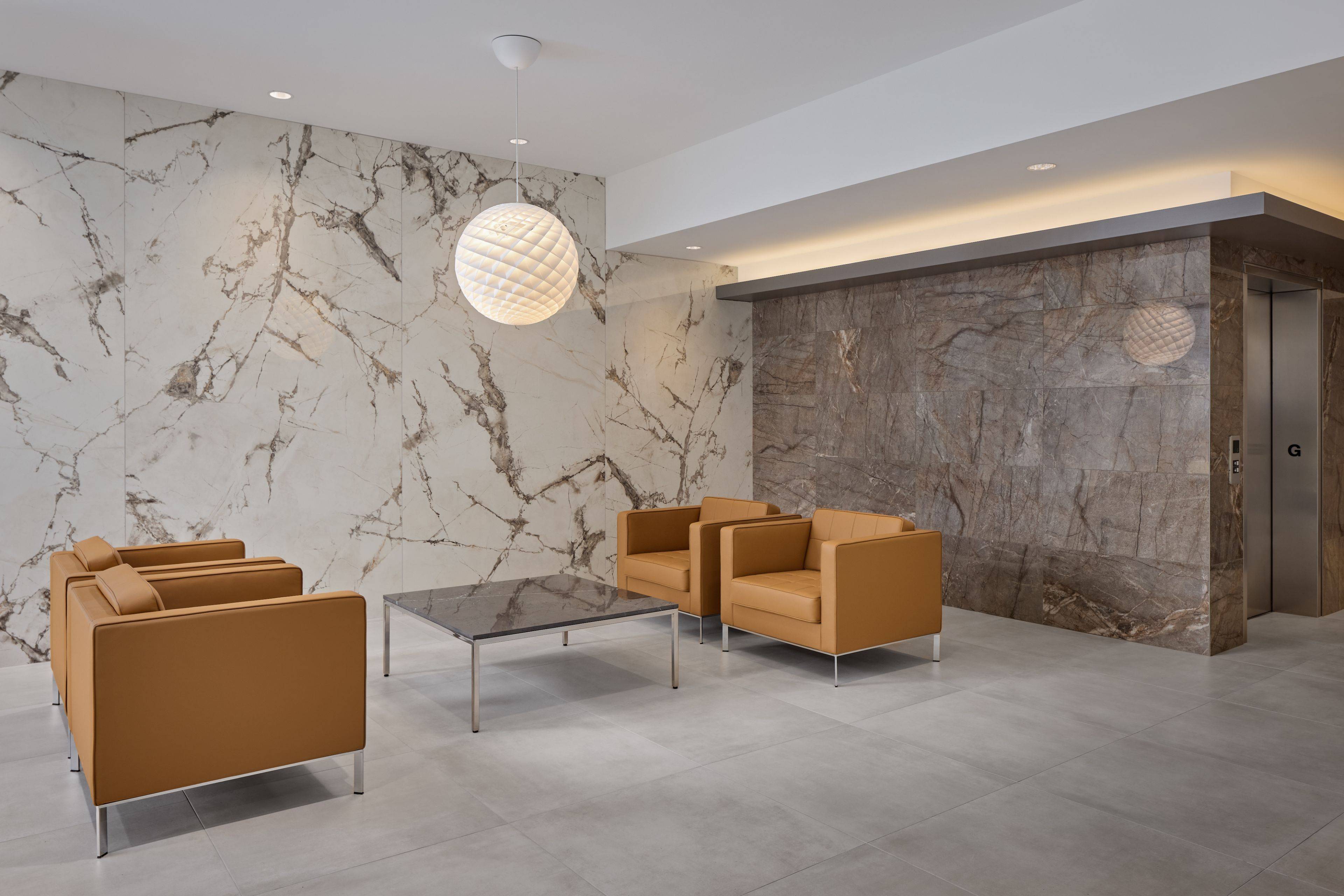 1785 Alta Vista DR #200, Alta Vista And Area, ON K1G 3Y6