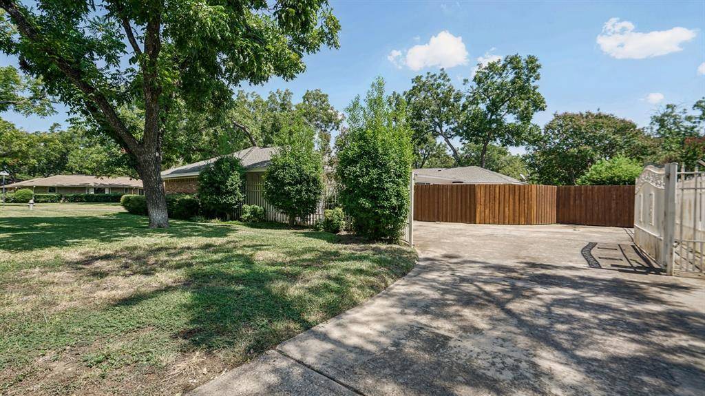 1508 Paisley Drive, Arlington, TX 76015