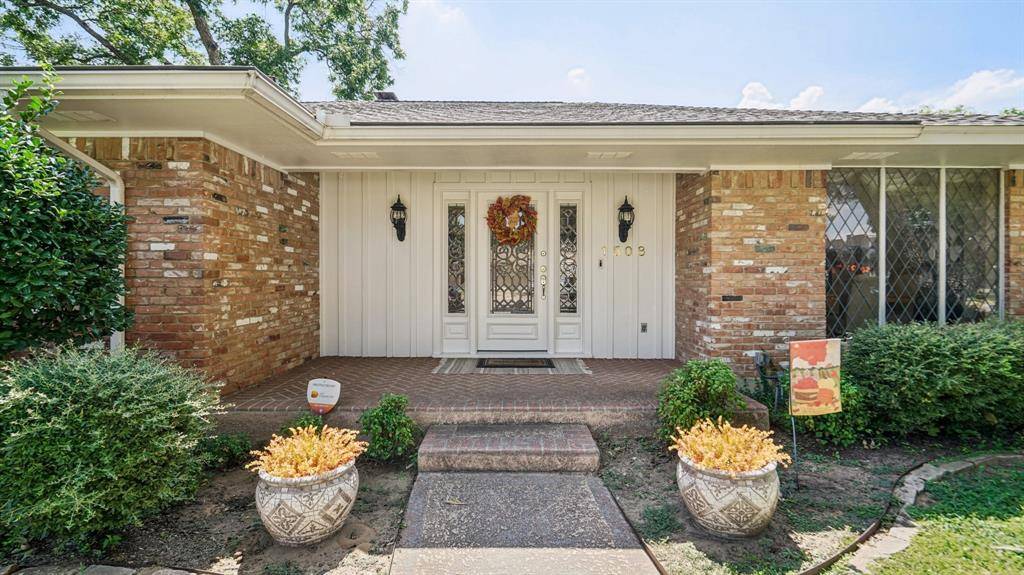 1508 Paisley Drive, Arlington, TX 76015