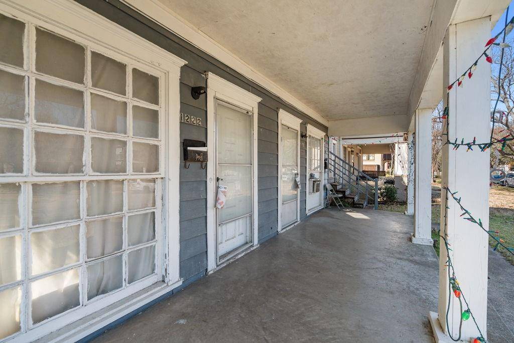 1222 Kings Highway, Dallas, TX 75208