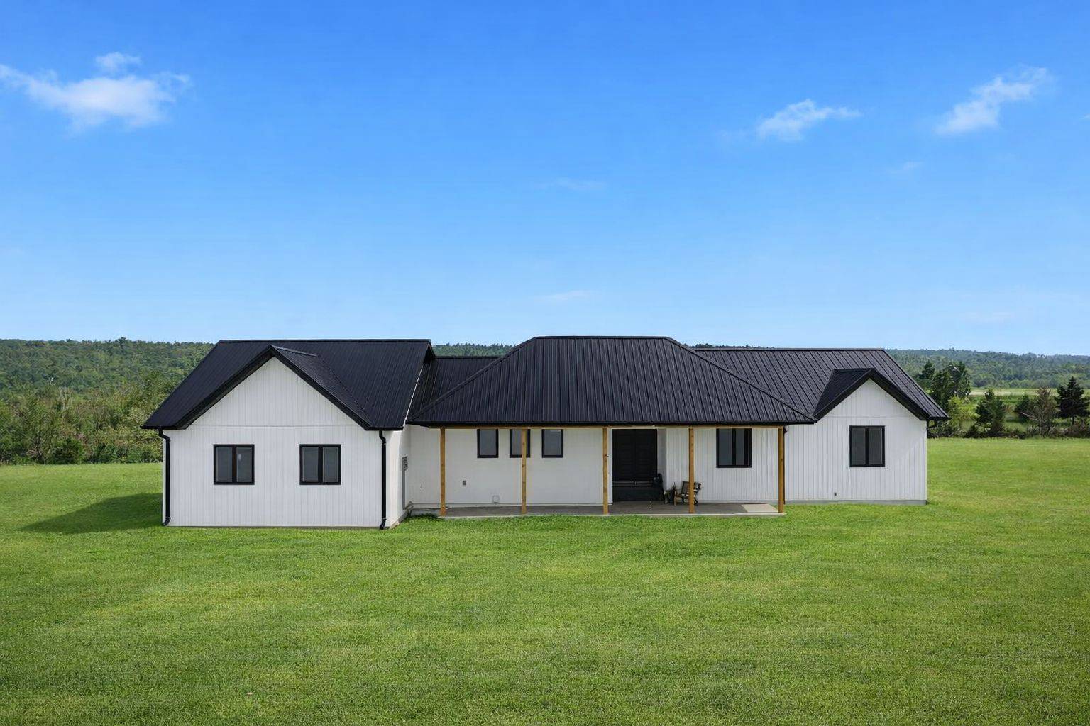 171 Pine Hill CRES, Belleville, ON K0K 3E0