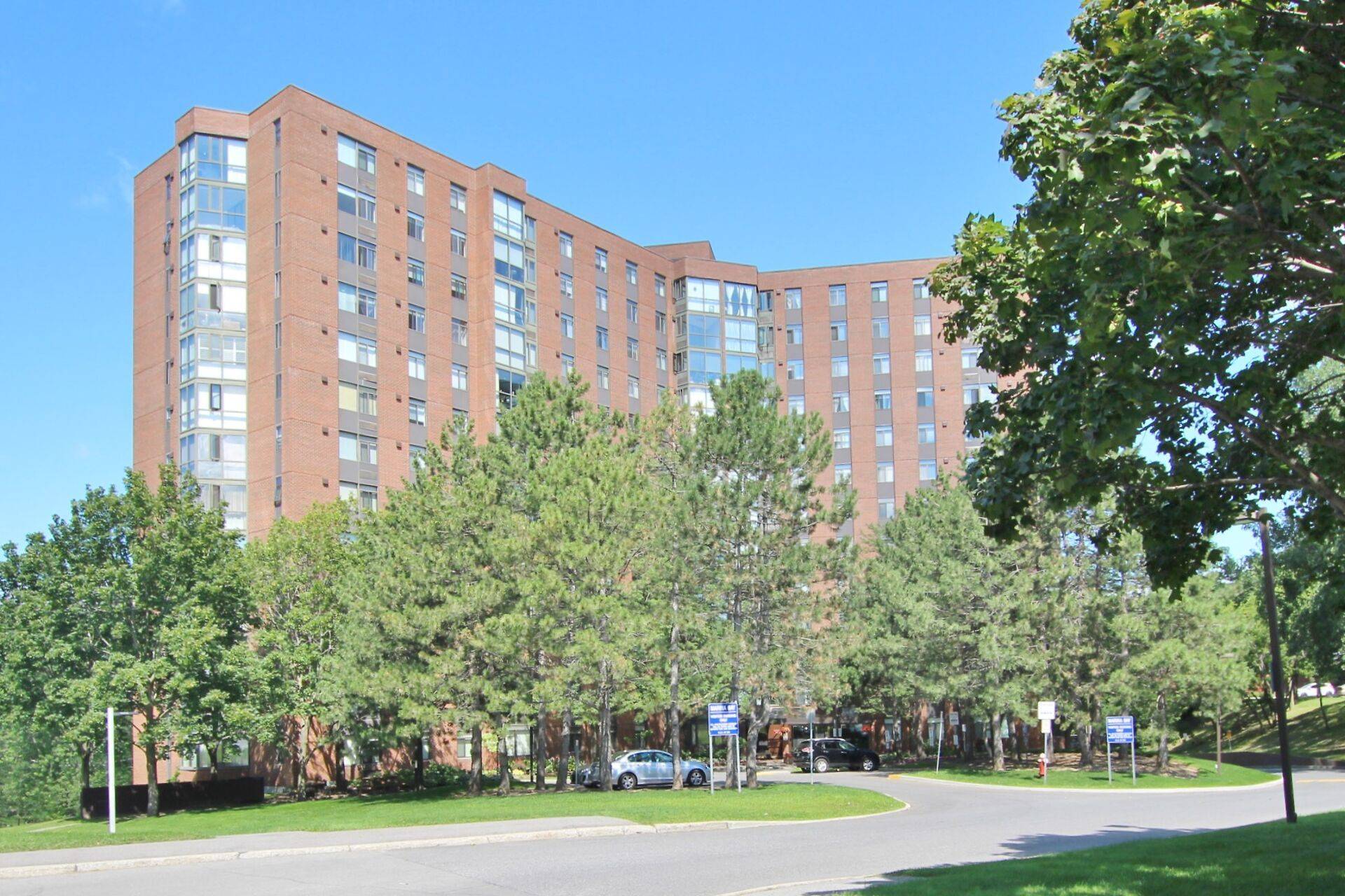 2871 Richmond RD W #1213, Britannia Heights - Queensway Terrace N And Area, ON K2B 8M5