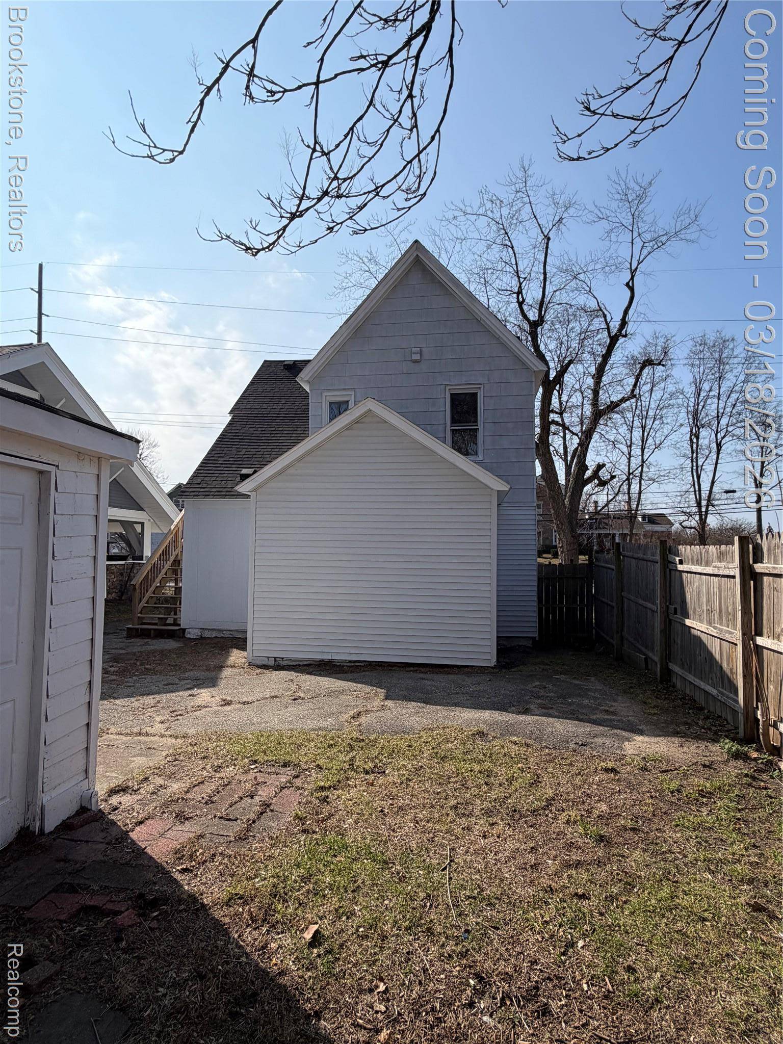 398 N Saginaw ST, Pontiac, MI 48342