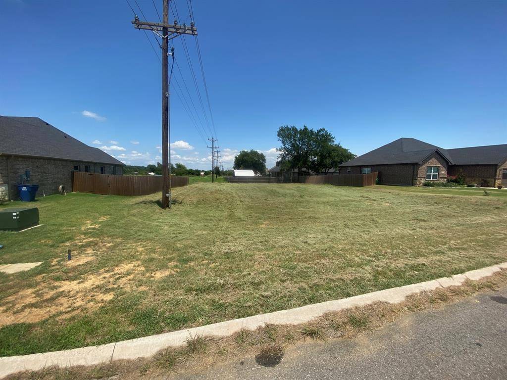 108 Post Oak Lane, Callisburg, TX 76240