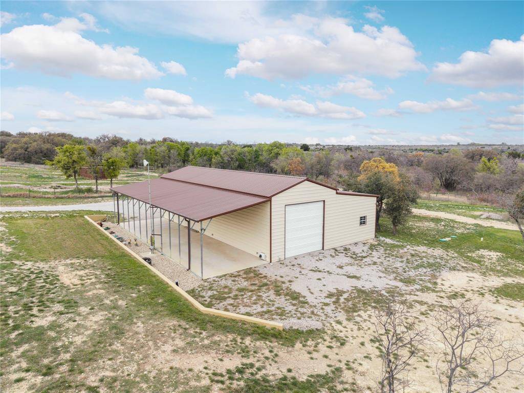 115 Comanche Vista Drive, Comanche, TX 76442