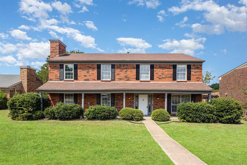 905 Eagle Drive, Desoto, TX 75115