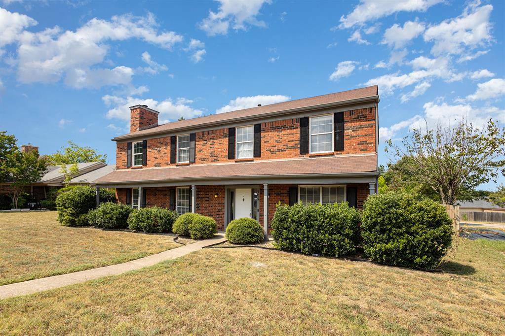 905 Eagle Drive, Desoto, TX 75115