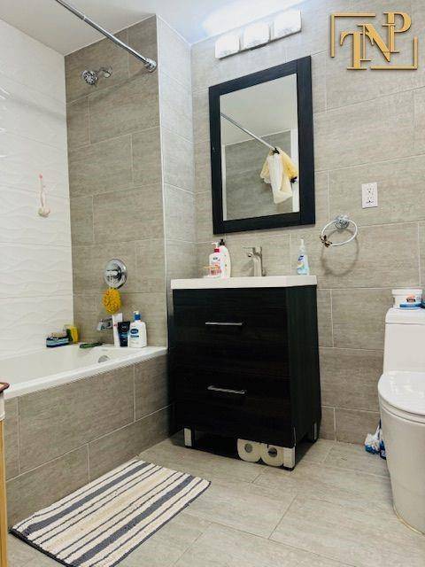 70-09 45th AVE #9E, Queens, NY 11377