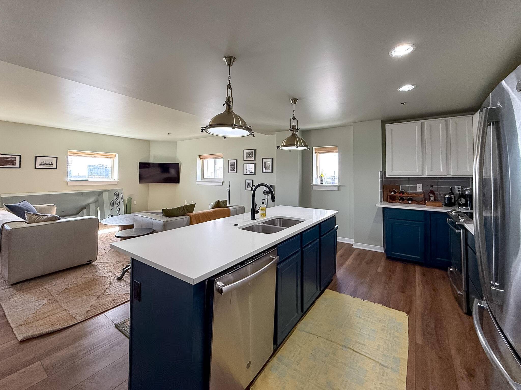 525 W Lafayette BLVD #21E, Detroit City, MI 48226