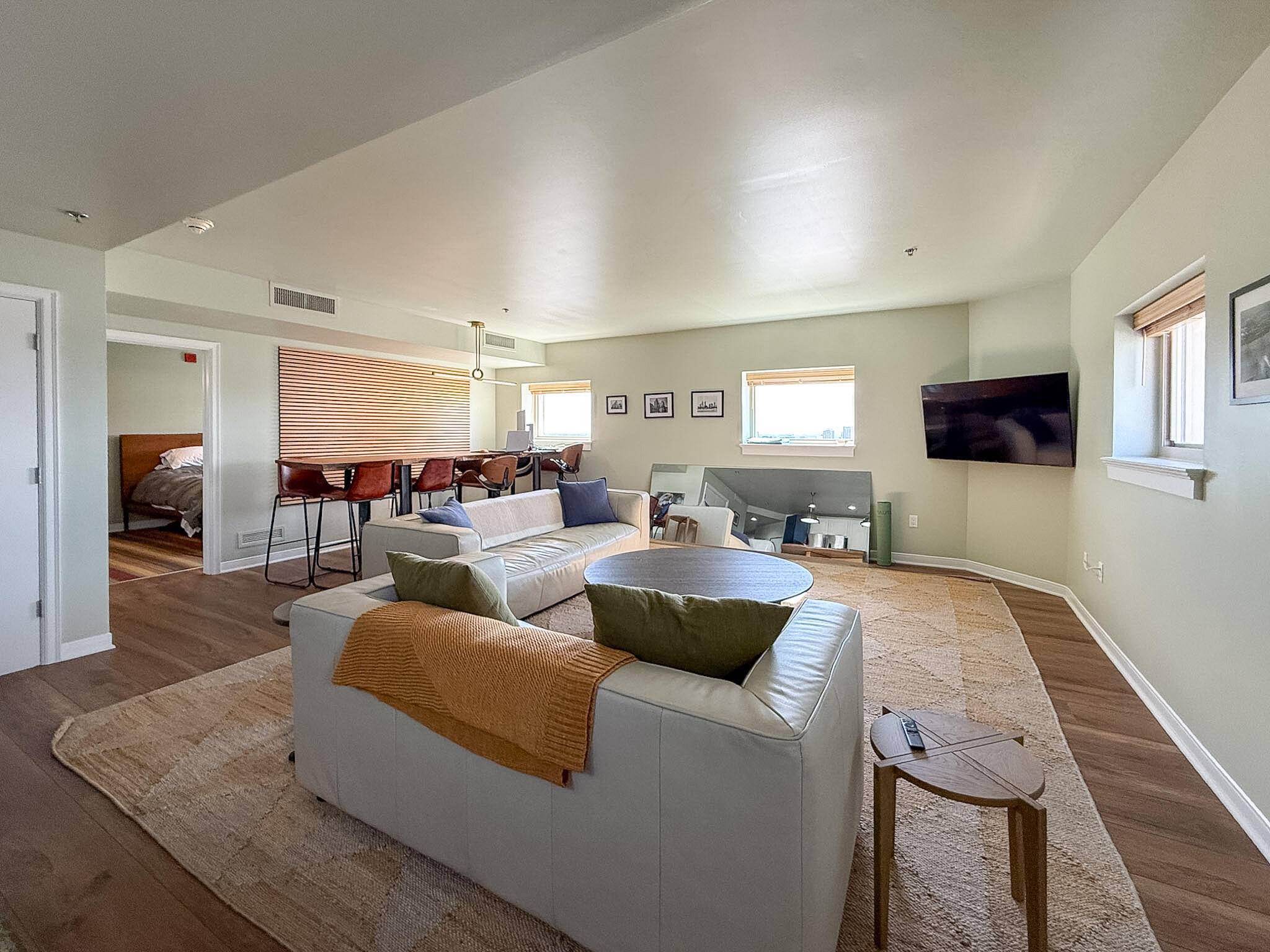 525 W Lafayette BLVD #21E, Detroit City, MI 48226