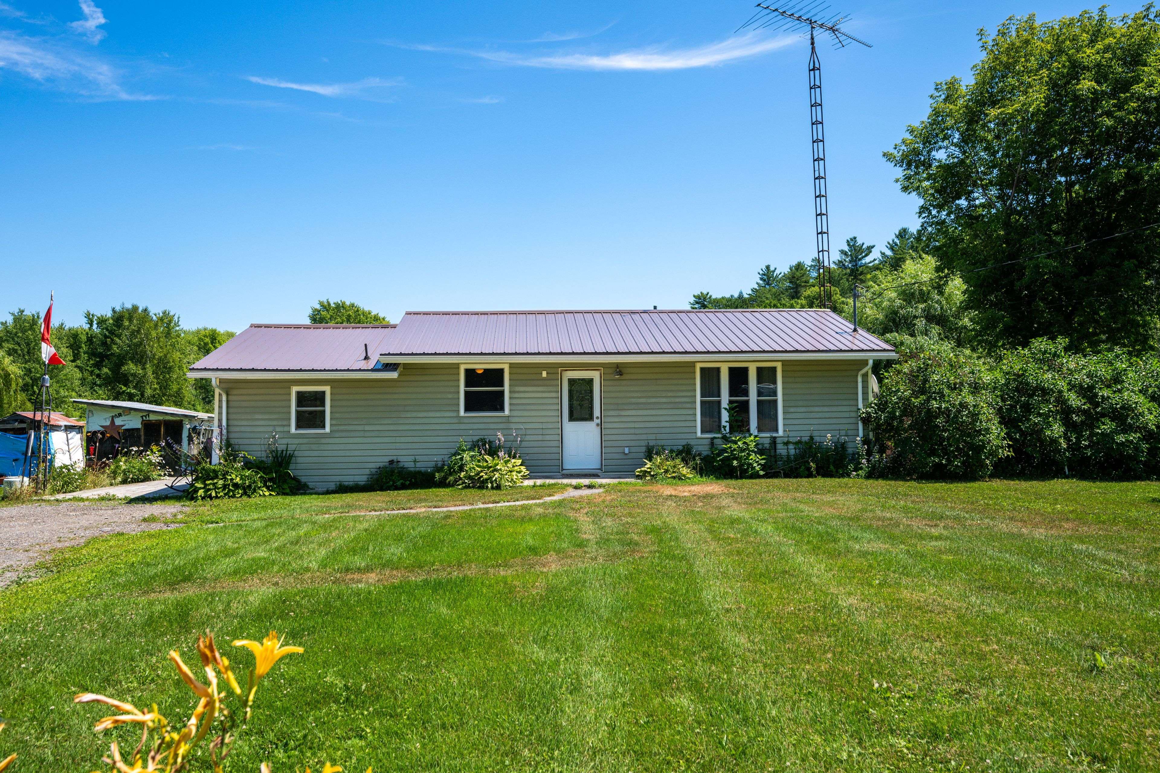 743 Highway 15, Rr#2 HWY, Rideau Lakes, ON K0E 1N0