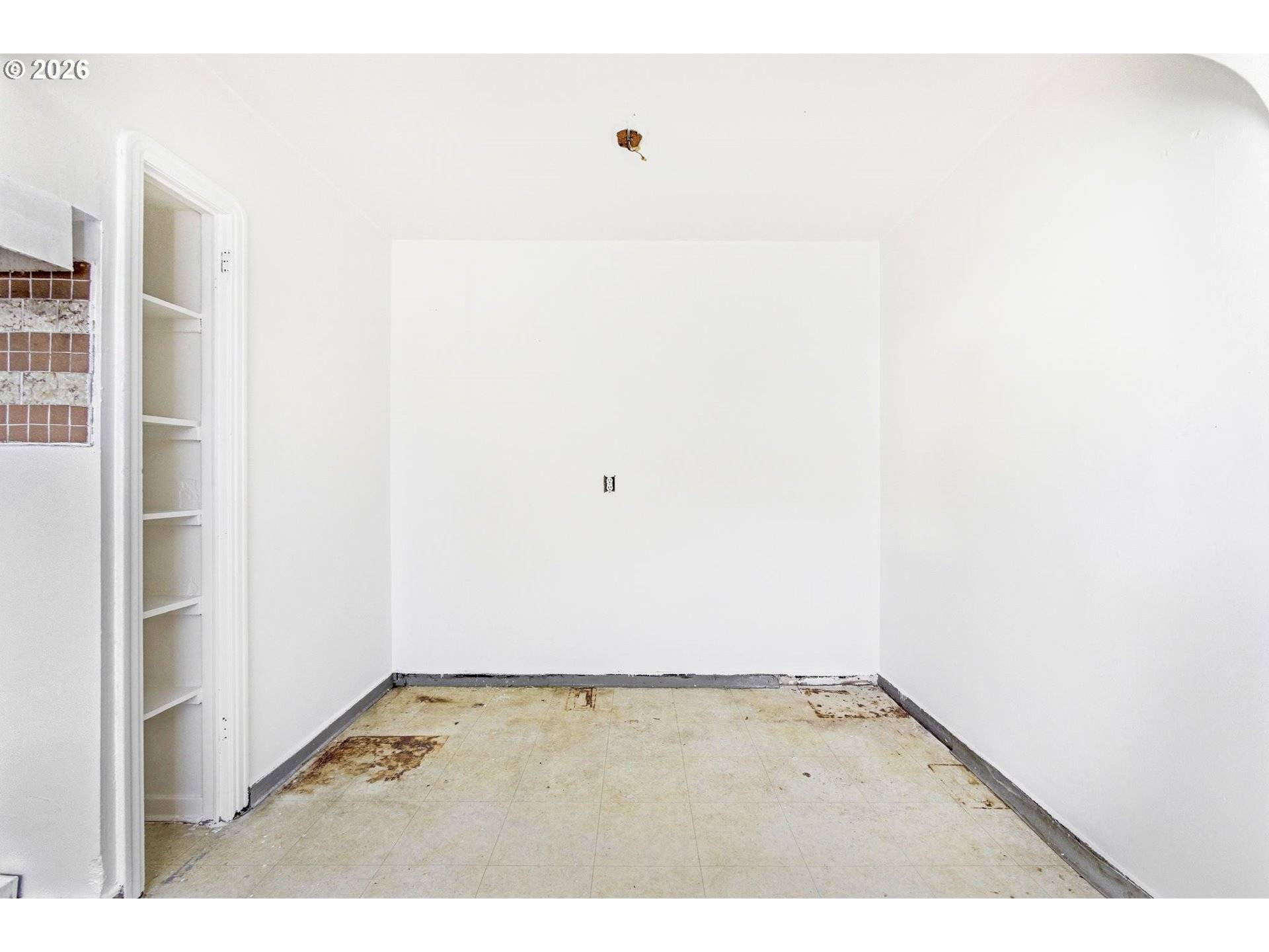 320 JUNIPER ST, Sweet Home, OR 97386