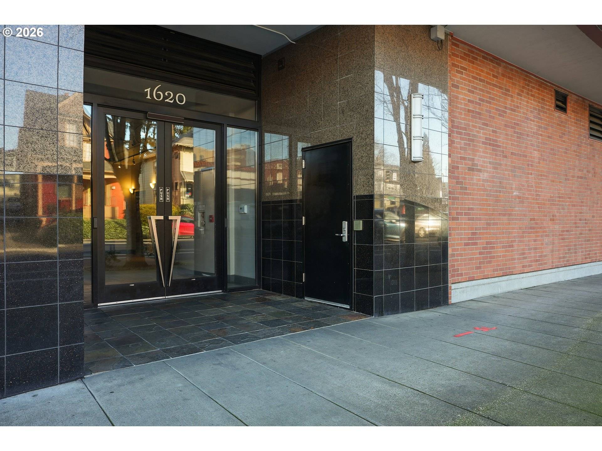 1620 NE BROADWAY ST #222, Portland, OR 97232