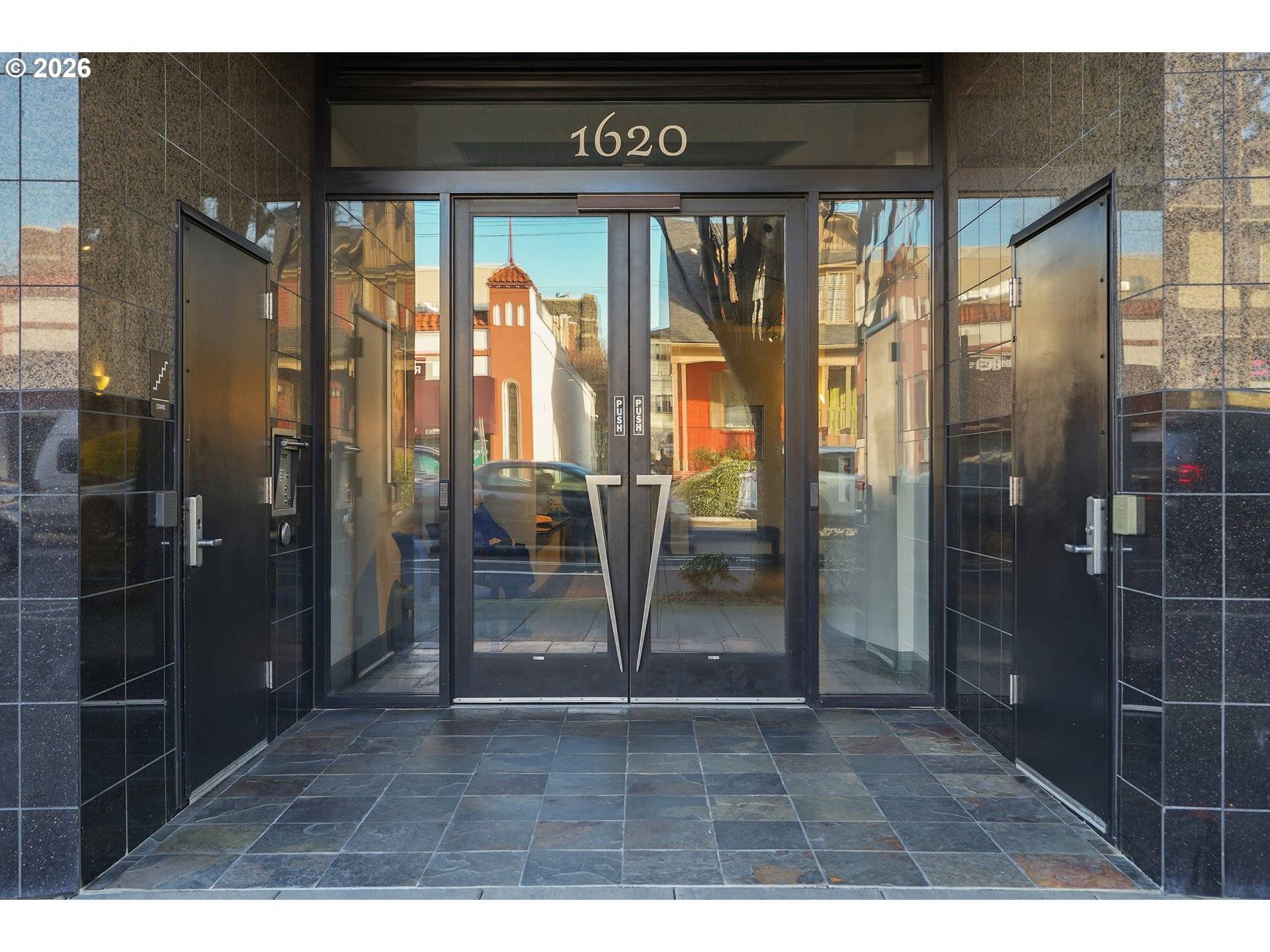 1620 NE BROADWAY ST #222, Portland, OR 97232