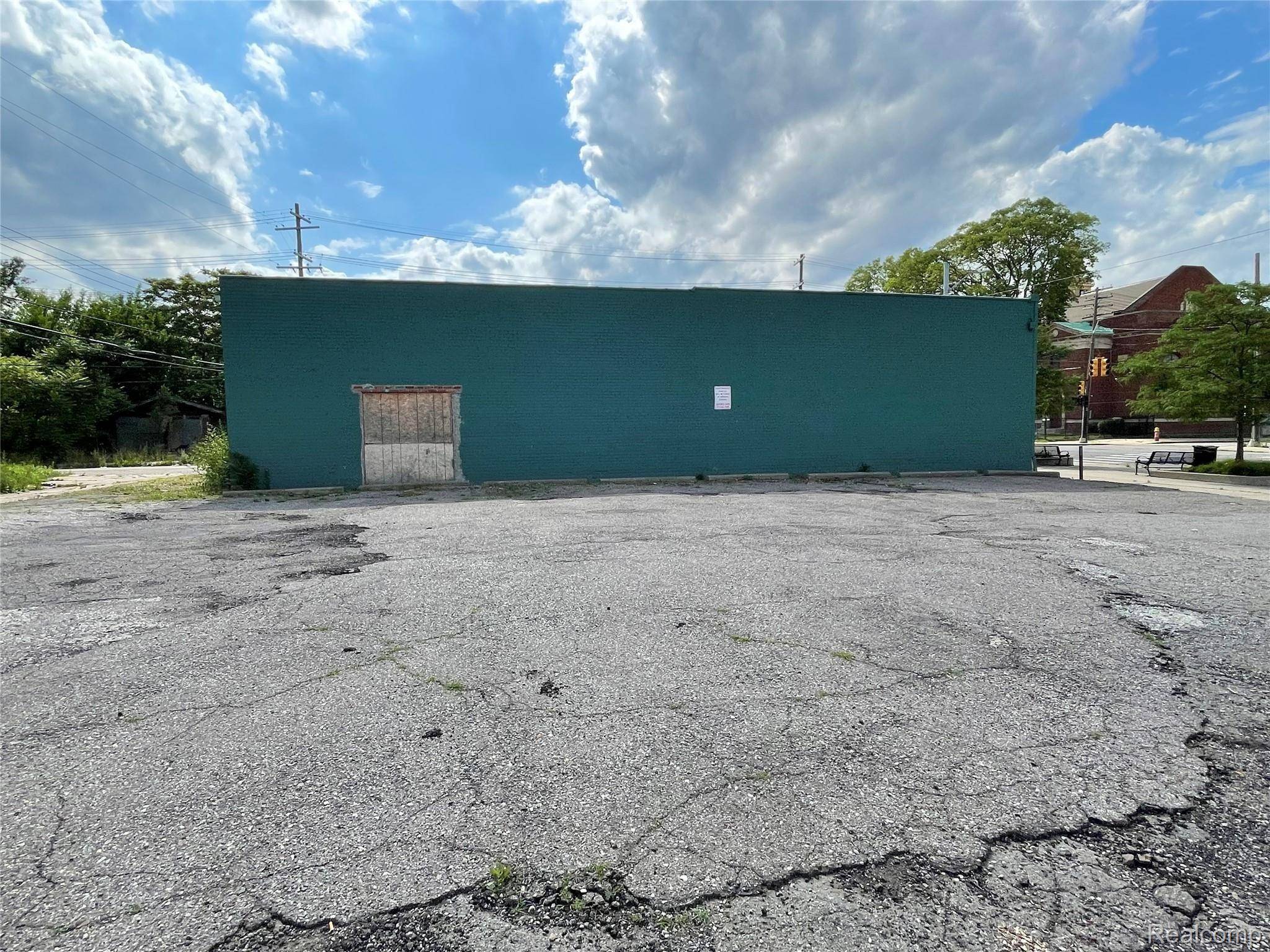 341 W 7 MILE RD, Detroit, MI 48203