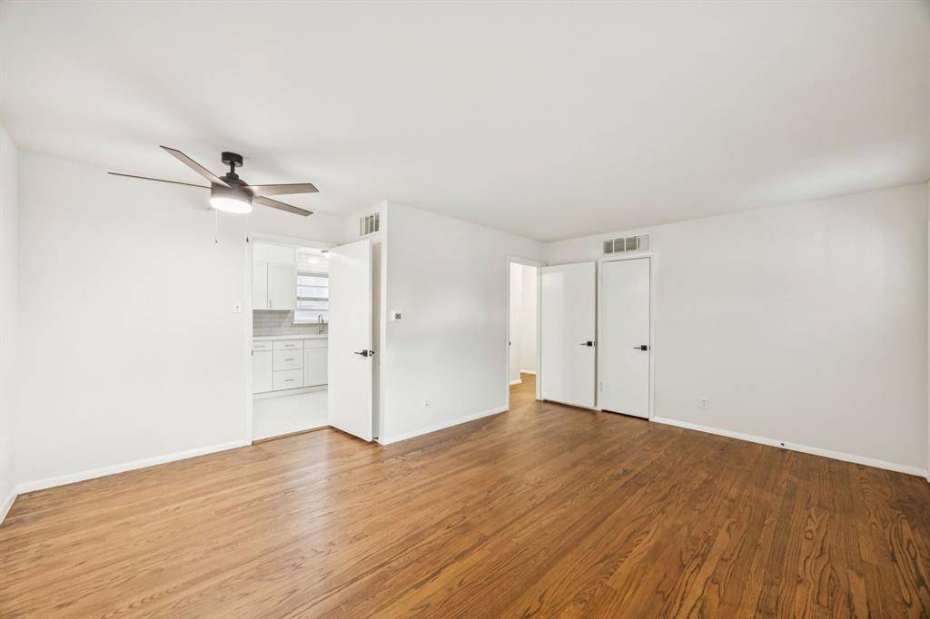 10042 Brockbank Drive, Dallas, TX 75229