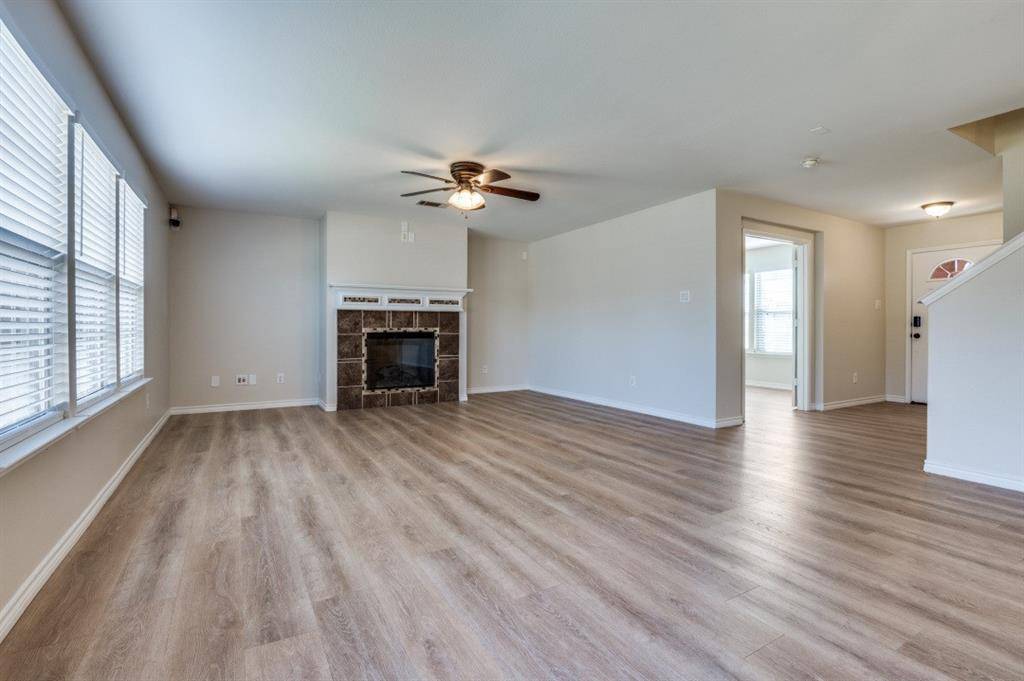 1306 Newton Drive, Cedar Hill, TX 75104