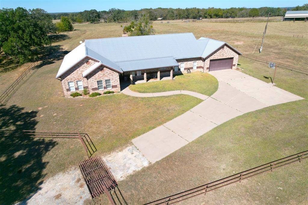 2776 S Highway 77 Highway, Cameron, TX 76520